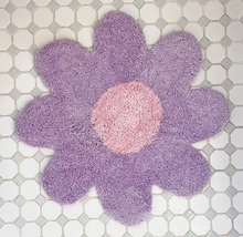 Load image into Gallery viewer, Daisy Flower Rug Lavender