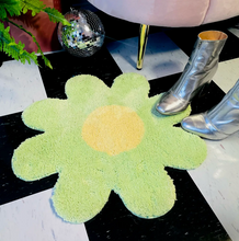 Load image into Gallery viewer, Daisy Flower Rug Pistachio