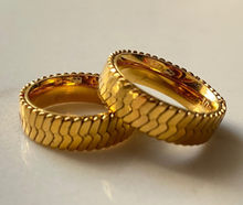 Load image into Gallery viewer, Gold Herringbone Chain Ring by MMNYCStudio